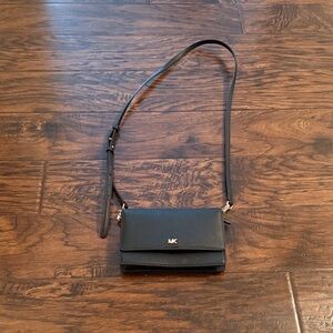 Michael Kors Elegant Black Crossbody Bag